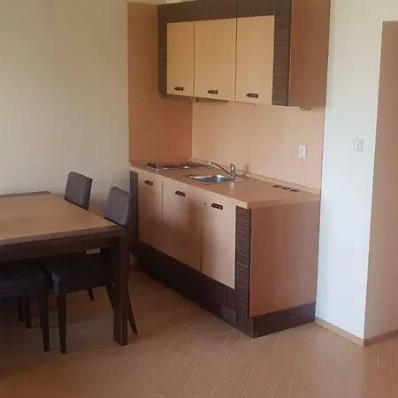 Private In The Best - Family - Beachfront Apartment Sunny Beach